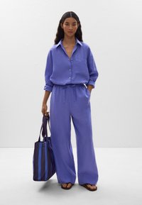 OYSHO LINEN STRAIGHT-LEG - Kalhoty - purple