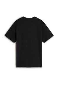 Camiseta de algodón negra con mangas cortas, un cuello redondo y un diseño simple. La tela parece suave, sin patrones ni gráficos visibles.