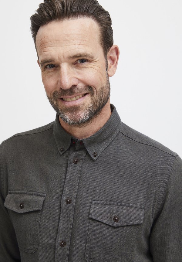 FQSteven - Shirt - bungee cord4