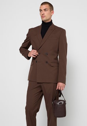 Strellson, KENLEY MARCUS SHOULDERBAG XSVZ - Umhängetasche - darkbrown