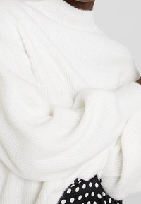 Zign Strickpullover - white