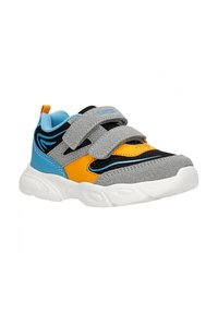 Grauer und schwarzer Sportschuh mit blauen und orangenen Akzenten, glattem synthetischem Obermaterial, zwei Velcro-Riemen und einer weißen gemusterten Sohle.