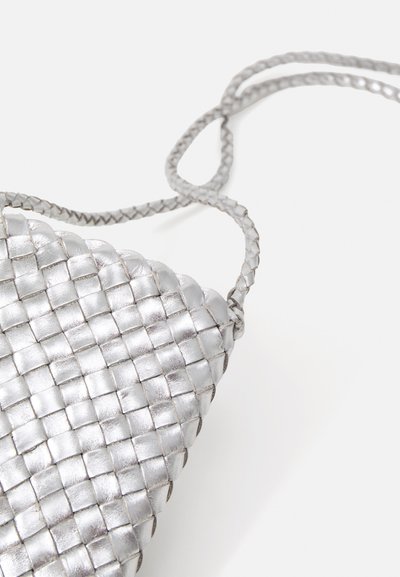 Loeffler Randall GRACE MINI CROSSBODY - Borsa a tracolla - silver