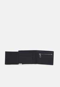 Calvin Klein MODERN PLAQUE TRIFOLD UNISEX - Wallet - black