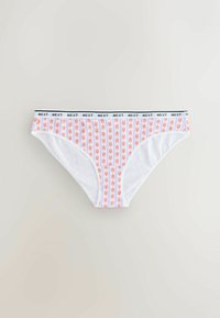 Sous-vêtement style bikini blanc avec motif homard orange et ceinture blanche ornée du texte noir répétitif "NEXT".