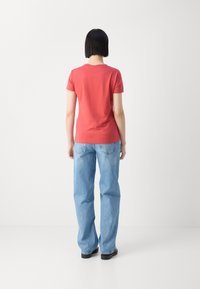 BOSS ESOGO - Jednoduché tričko - light/pastel red