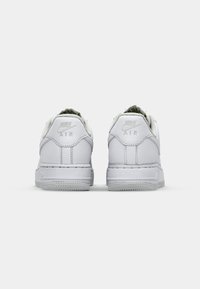 Thumbnail Image 6