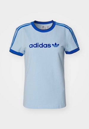 adidas Originals, GRAPHIC BADGE SLIM 3-STRIPES - Тениска с щампа - clear sky