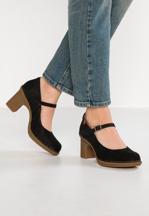 Plateaupumps - black