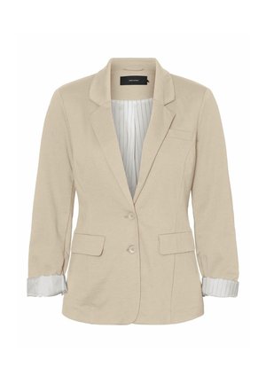 Blazer beige con solapas de muesca, dos bolsillos frontales y cierre de botón. Presenta mangas enrolladas con un detalle de puño rayado en el interior.