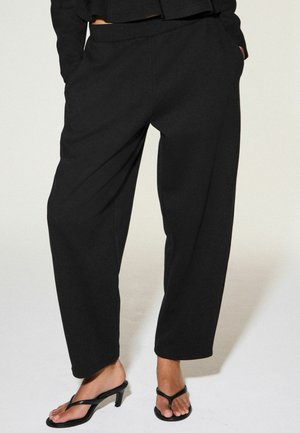 Next, BARREL LEG KNIT LOOK TROUSERS - Stoffhose - black