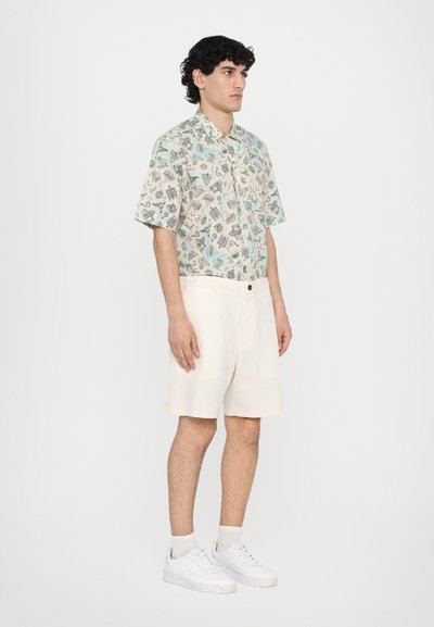 Theory CURTIS GOOD - Short - eggshell