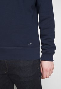 NN.07 Sweater - blue