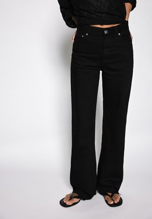 PULL&BEAR, HIGH-WAIST STRAIGHT-LEG JEANS - Wide leg - black