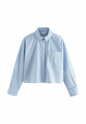 Camicia button-up cropped con maniche lunghe, realizzata in tessuto a righe blu e bianche. Presenta un colletto e una tasca sul petto lato sinistro.