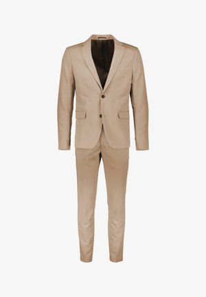Beiger Anzug mit einem einreihigen Sakko, Notch-Revers und zwei Knöpfen, kombiniert mit schmal geschnittenen Hosen. Glatte Textur und maßgeschneiderte Passform.