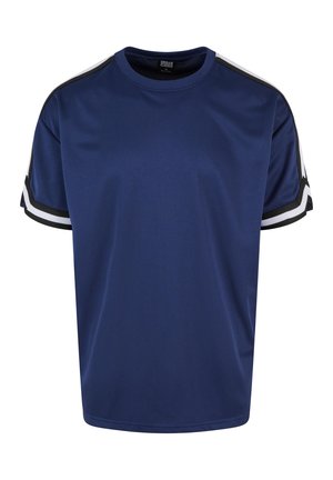 Jūras spēku zilā sporta T-kreklu, kas izgatavots no elpojoša auduma, ar īsām piedurknēm, pelēkiem un melniem akcentiem uz pleciem un apaļu kakla izgriezumu.