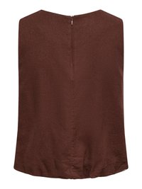 Prslučna smeđa bluza s diskretnim teksturiranim tkanjem i malim patentnim zatvaračem na stražnjoj strani vrata.