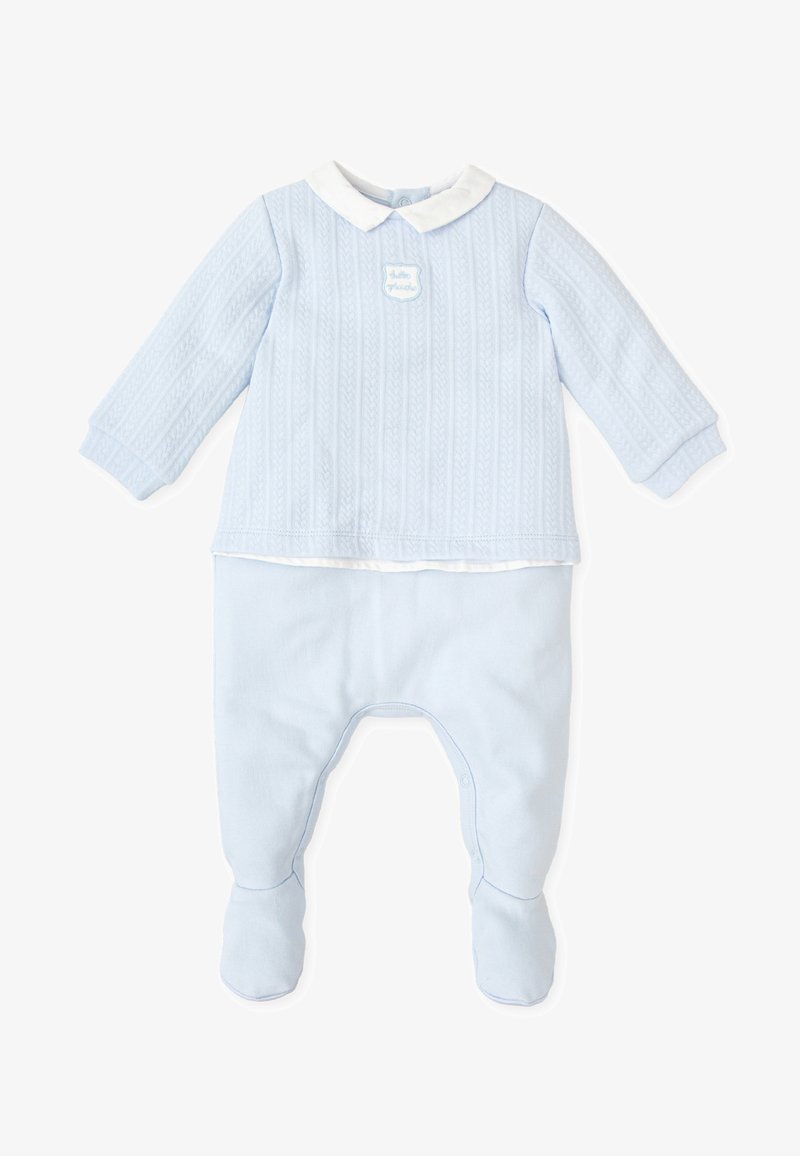 Conjunto para bebé de color azul claro con mangas largas, diseño de punto texturizado, cuello blanco y pantalones con pies. Presenta una insignia con la inscripción "Hola Amigo".