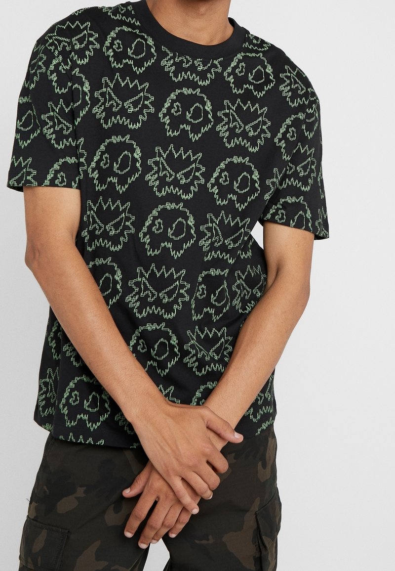 McQ Alexander McQueen Triko s potiskem - black