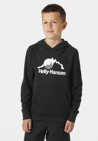 Sudadera negra fabricada con un material suave, presenta un bolsillo frontal y un logo blanco de Helly-Hansen con un gráfico de montaña y sol.