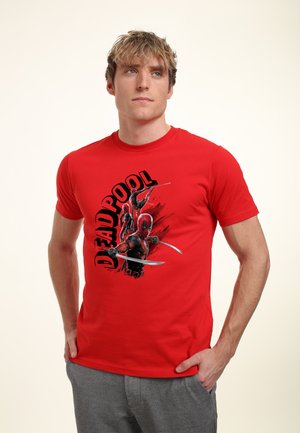 DEADPOOL WOLVERINE ACTION POSES - Camiseta estampada - red
