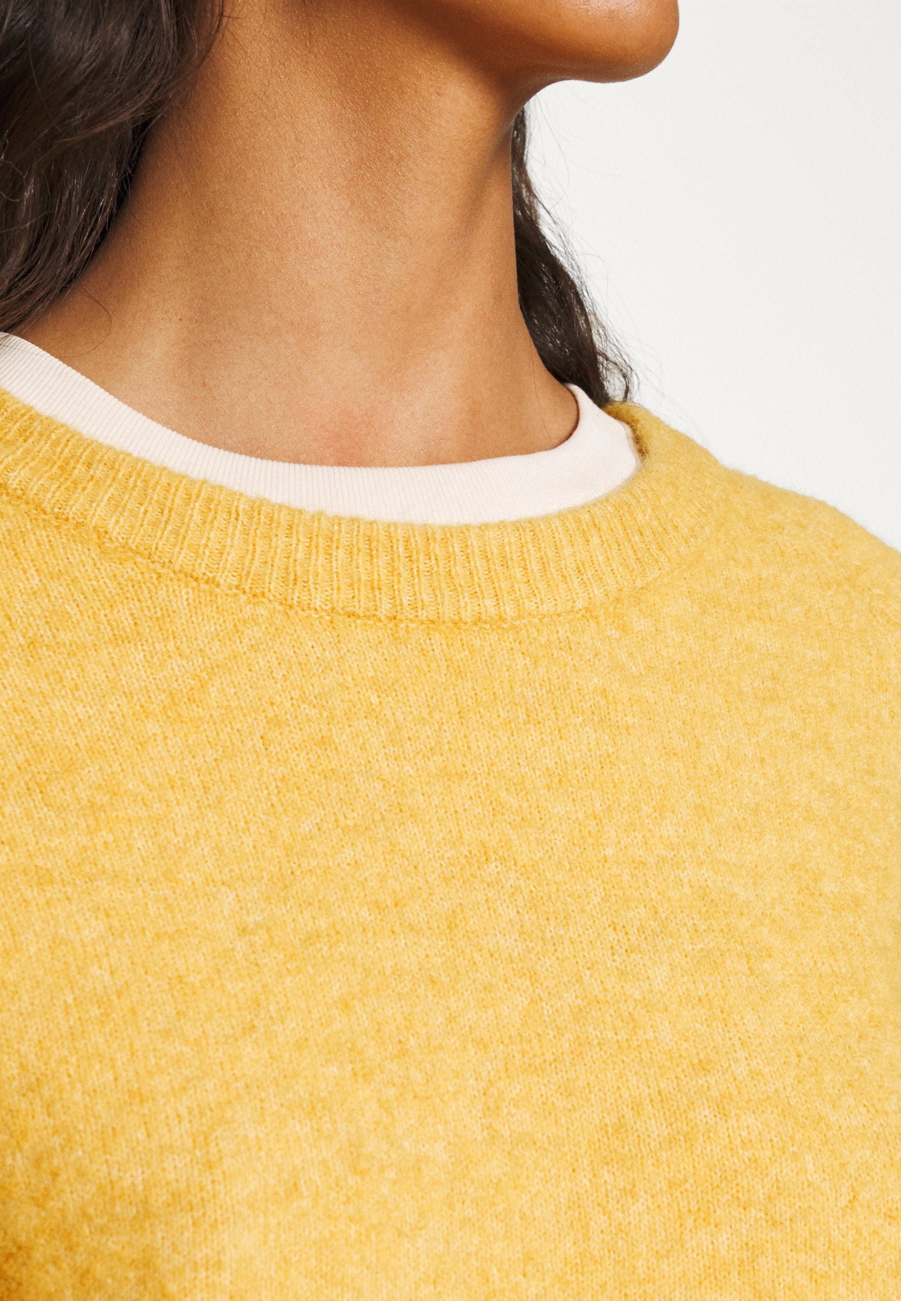 samsoe samsoe yellow jumper