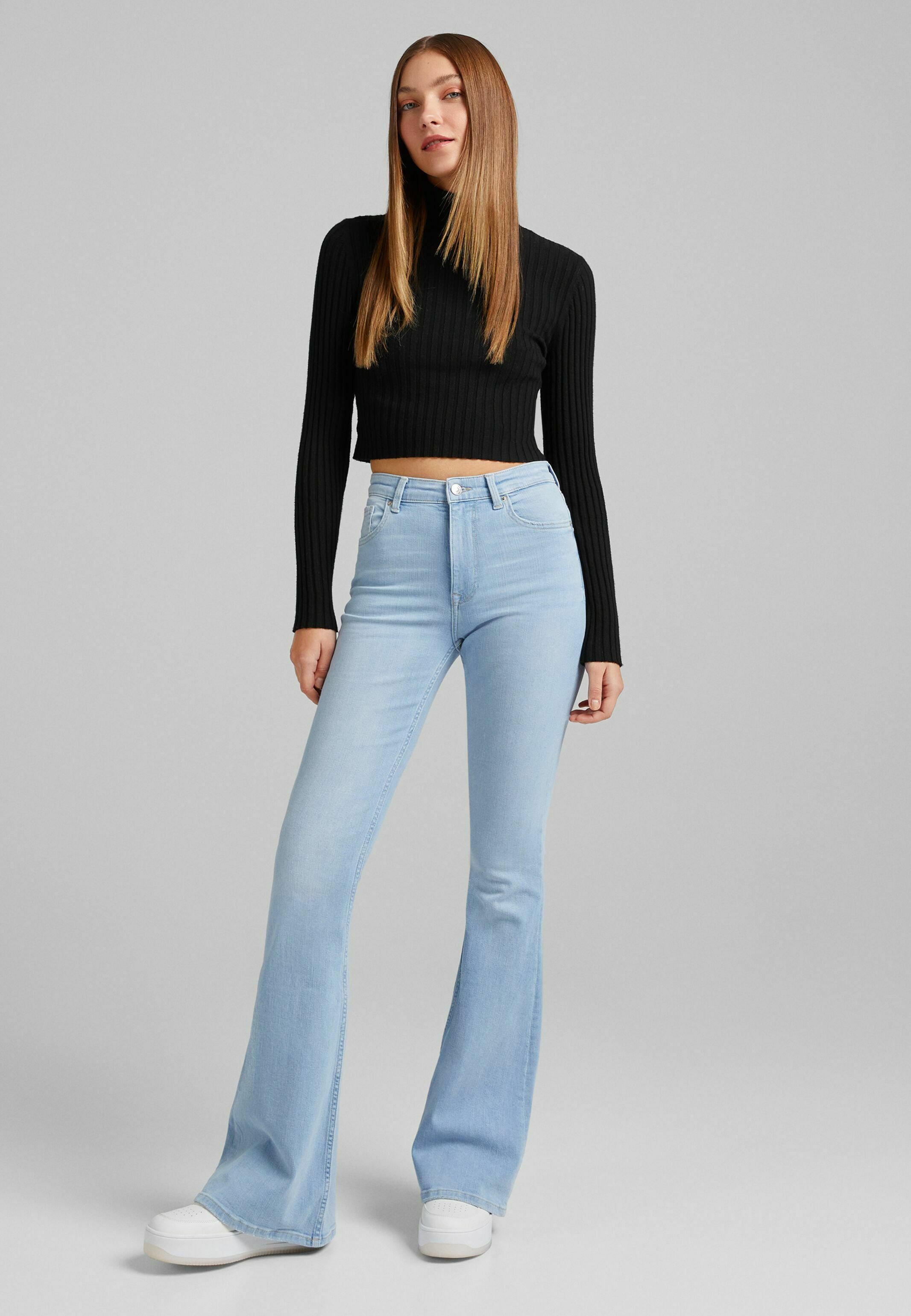 Bershka Jeans a zampa - light blue/celeste - Zalando.it