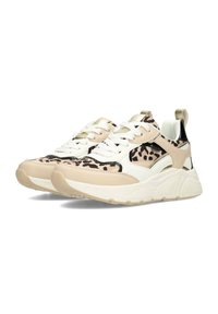 Sneakers con una toma beige e una stampa leopardata, accenti bianchi, dettagli dorati e una suola in gomma texturizzata. Design con lacci e un tassello per il sollevamento.