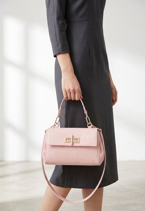 Kassandra, KASSANDRA SHOULDER BAG - Borsa a tracolla - pink