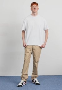 Thumbnail Image 2