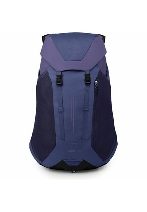 Paarse en marineblauwe Osprey Hikelite LT 30 rugzak met dubbele gespen en zijritsvak, ontworpen voor wandelen en buitengebruik.