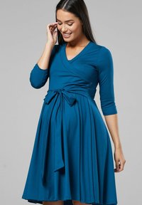 Unselected, bottle green