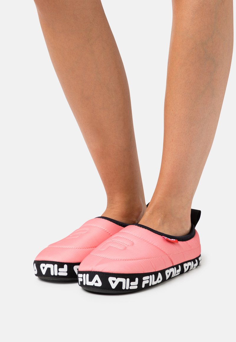 fila slippers pink