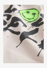 Unausgewählt, stone stripe back print