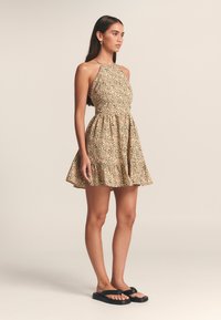 ST MRLO LILA - Dnevna obleka - deep forest floral
