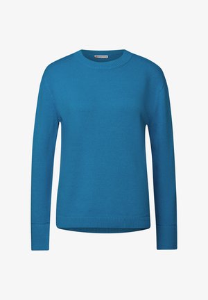 Niebieski sweter z dzianiny o okrągłym dekolcie, długich rękawach oraz ściągaczach przy mankietach i dolnej krawędzi. Gładka tekstura, swobodny krój. Brak widocznych wzorów czy akcentów.