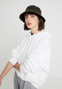 Barbour SPORTS HAT UNISEX - Klobouk - olive