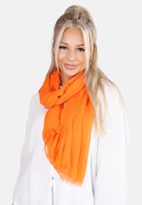 Unselected, orange