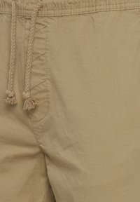 Solid SDSLIM SLIM FIT - Housut - sand