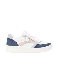 Weiße und marineblaue Sneakers mit einer Mischung aus glatten und Wildledertexturen, featuring einem seitlichen Reißverschluss, einer Schnürung vorne und einer dicken weißen Sohle.