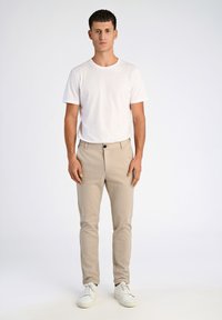 Lindbergh SUPERFLEX CROPPED  - Chino - lt stone