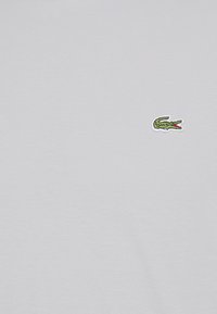 Lacoste Paprasti marškinėliai - elephant grey