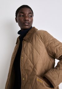 Barbour EMILIA beżowy