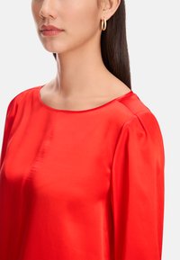 Marc Cain Bluse - flame red