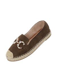 Espadrillas in suede marrone con punta in feltro all'uncinetto, decorazioni in strass e suola in juta intrecciata. Design semplice da indossare.