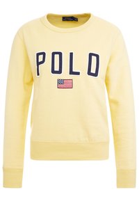 Felpa gialla a maniche lunghe con lettere "POLO" blu navy e una piccola toppa con la bandiera americana al centro anteriore.