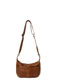 Sac en cuir marron à bandoulière, avec une sangle ajustable, forme arrondie, poches avant, texture lisse et accents en laiton.