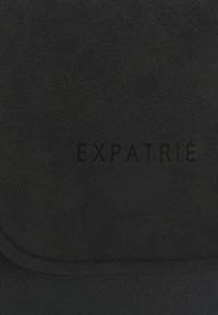 Expatrié AMELIE - Borsa a tracolla - schwarz-gelb