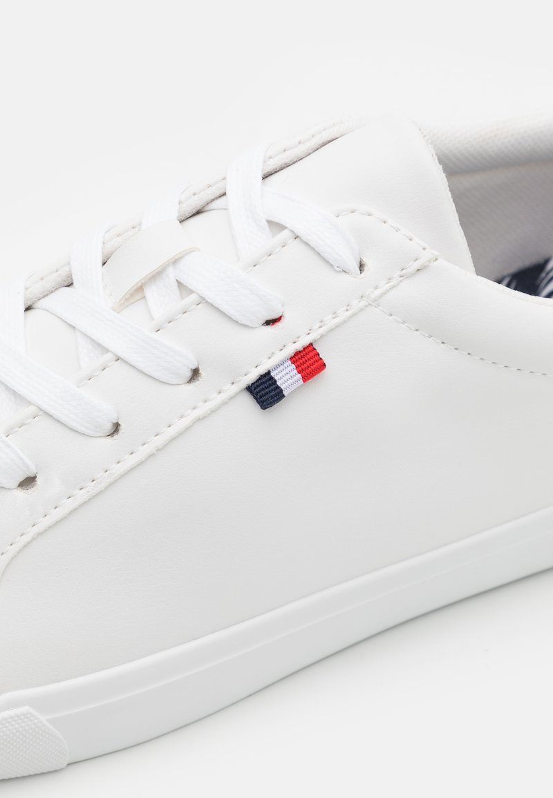 Herren Sneaker low | Pier One UNISEX Sneaker low white/weiß - IF20448 Herren Sneaker low | Pier One UNISEX Sneaker low white/weiß - IF20448